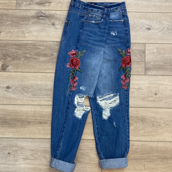 Missguided | Riot | Embroidered High Rise Distressed Mom Jeans - Picture 10 of 16